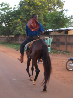 02 Un Cavalier Avec De L Allure